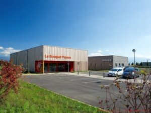 Devanture du magasin de producteurs Le bouquet paysan