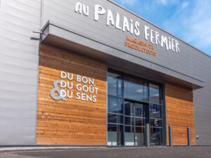 Devanture du magasin de producteurs au palais fermier