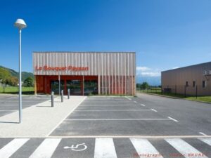 Devanture du magasin de producteurs Le bouquet paysan à Apprieu